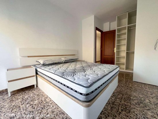 Piso en venta en Vélez de Benaudalla (Granada)