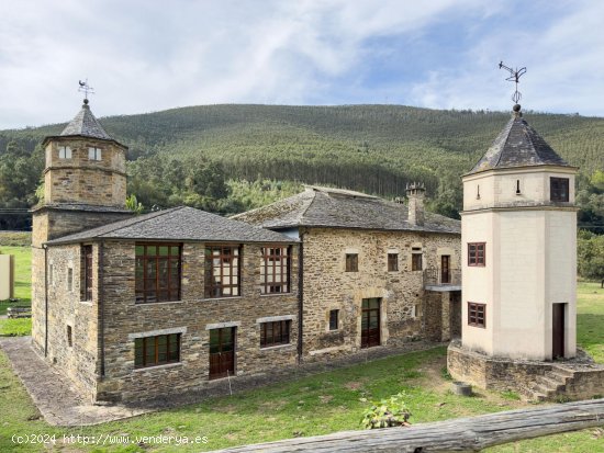 Villa en venta en Pontenova, A (Lugo)