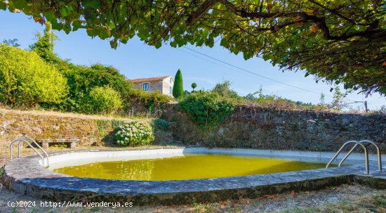 Villa en venta en Estrada, A (Pontevedra)