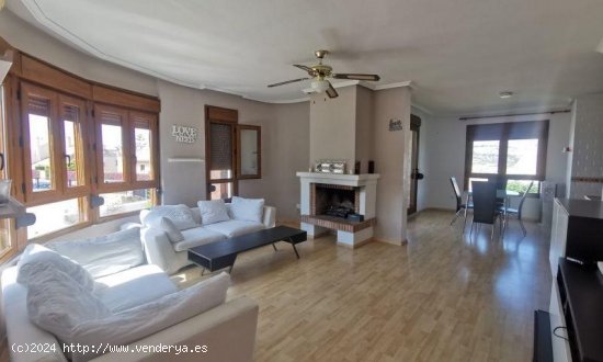 Villa en venta en Algorfa (Alicante)