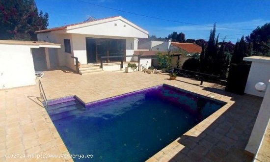 Villa en venta en Pilar de la Horadada (Alicante)