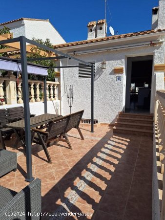 Chalet en venta en Santa Pola (Alicante)