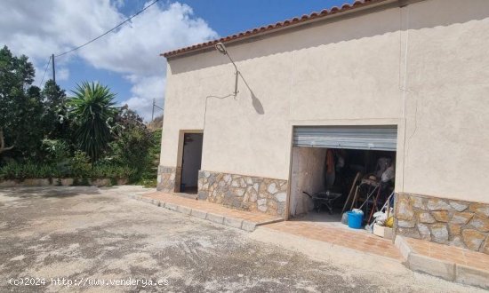 Casa en venta en Hondón de las Nieves (Alicante)