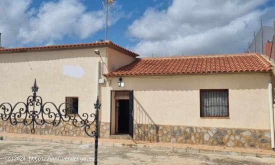 Casa en venta en Hondón de las Nieves (Alicante)