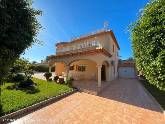  Villa en venta en Orihuela (Alicante) 