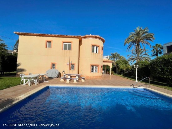 Villa en venta en Orihuela (Alicante)