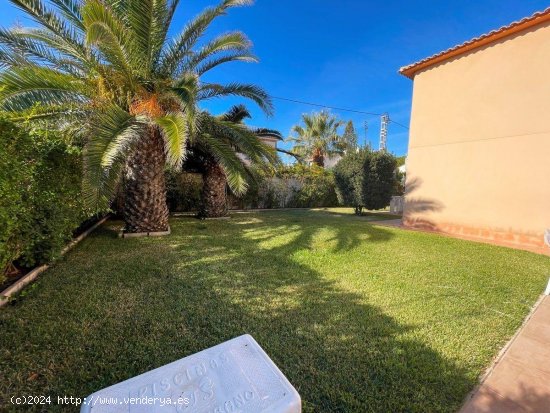 Villa en venta en Orihuela (Alicante)