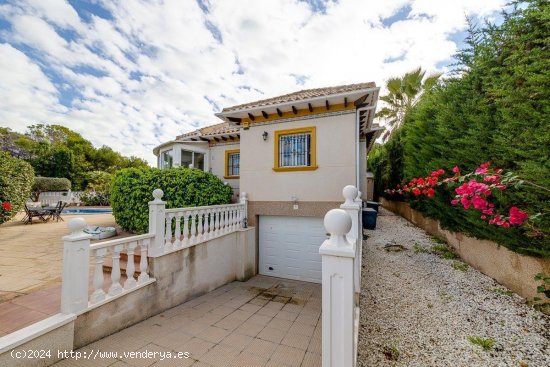 Villa en venta en Orihuela (Alicante)