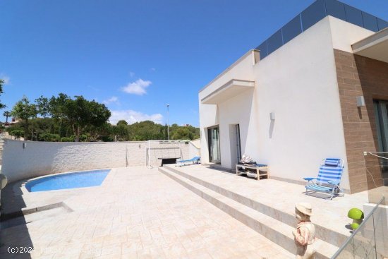 Casa en venta en San Miguel de Salinas (Alicante)