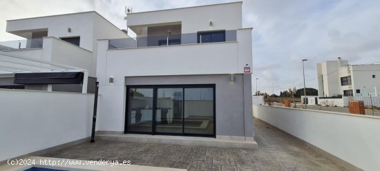 Villa en venta a estrenar en Orihuela (Alicante)