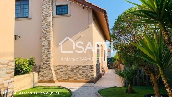 CASA EN VENTA EN AREEIROS - CASTIÑEIRAS - RIBEIRA