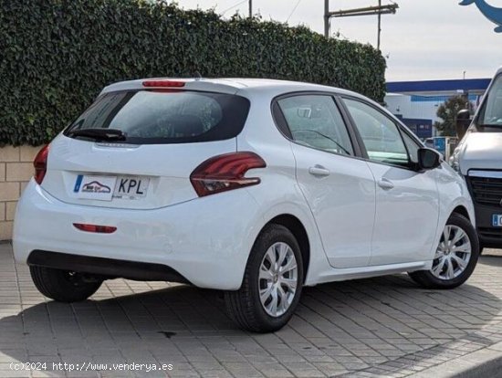 PEUGEOT 208 en venta en TorrejÃ³n de
Ardoz (Madrid) - TorrejÃ³n de
Ardoz