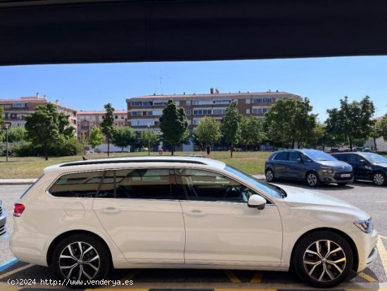 VOLKSWAGEN Passat en venta en Pamplona/IruÃ±a (Navarra) - Pamplona/IruÃ±a