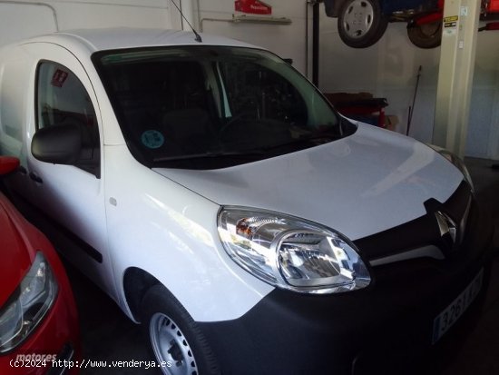 Renault Kangoo FURGON 1.5 DCI 75 CV. de 2019 con 197.000 Km por 7.900 EUR. en Murcia