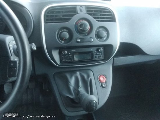 Renault Kangoo FURGON 1.5 DCI 75 CV. de 2019 con 197.000 Km por 7.900 EUR. en Murcia