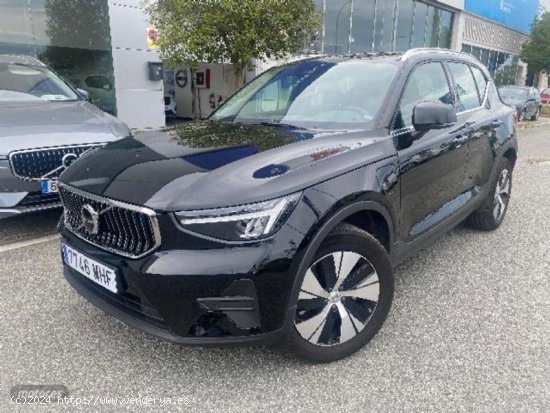 Volvo XC40 XC40 Recharge Essential, T4 plug-in hybrid, Electrico/Gasolina, Bright de 2023 con 8.200 