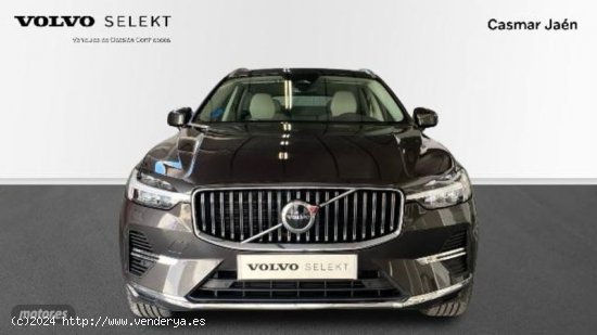 Volvo XC 60 XC60 Recharge Plus, T6 plug-in hybrid eAWD, Electrico/Gasolina, Bright de 2023 con 25.90