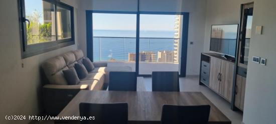 ¡Vive en el Cielo de Benidorm en Residencial Skyline - Tu Hogar entre el Cielo y el Mar! - ALICANTE