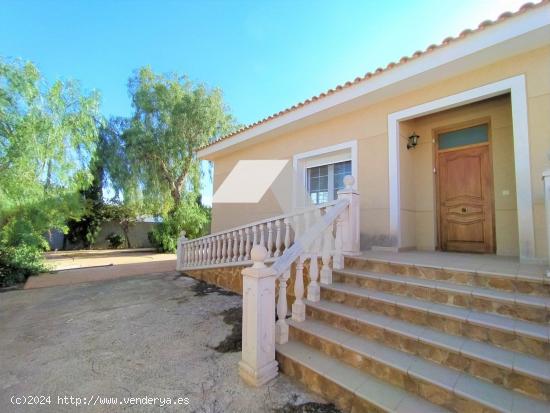 Chalet en venta - ALICANTE