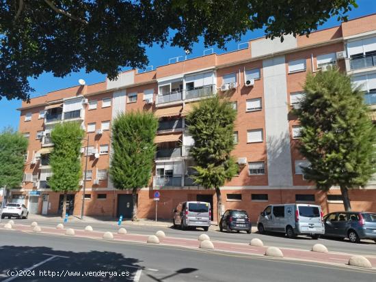 PISO EN VENTA EN MONTEQUINTO VPO - SEVILLA