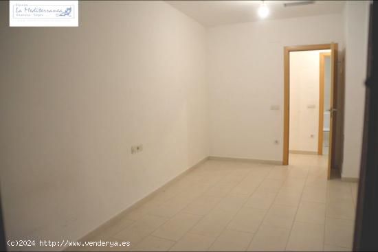 Piso en Venta Rambla Sant Jordi, con inquilino! - BARCELONA