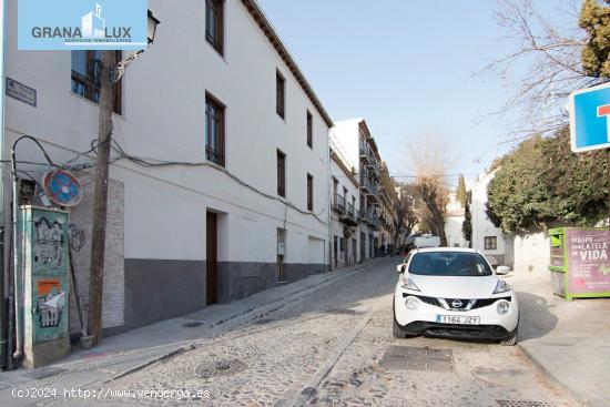 PASEO BOMBA / ESCORIAZA - GRANADA