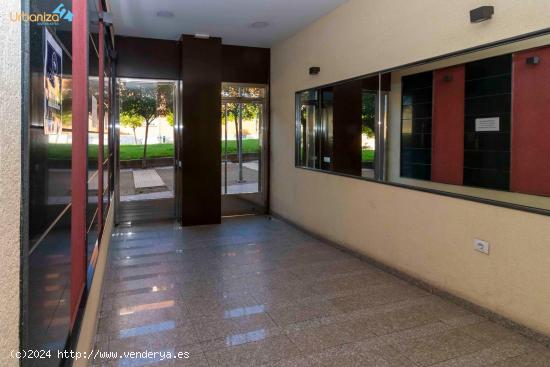 APARTAMENTO REFORMADO, CON PATIO, GARAJE Y TRASTERO!!!! - BADAJOZ