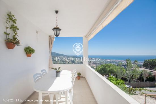  Espectacular Casa en Alella con Vistas al Mar y Dos Viviendas - BARCELONA 