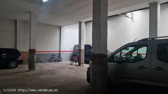 LOCAL COMERCIAL EN VENTA (VALLADOLID) - VALLADOLID