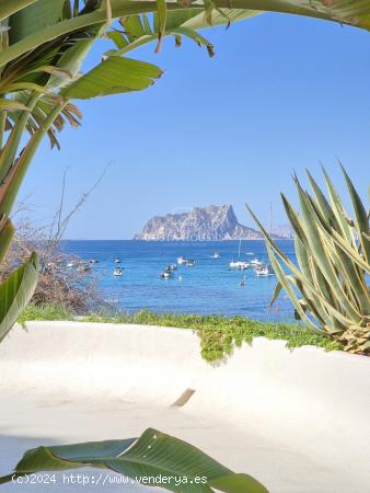 VILLA PRIMERA LINEA MAR en MORAIRA, Costa Blanca | Exclusive SEAFRONT VILLA in Moraira - ALICANTE