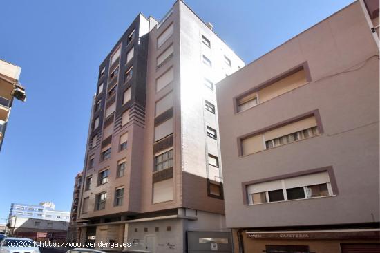  Se vende piso de 2 dormitorios, plaza de garaje y trastero junto al Corte Inglés - MURCIA 