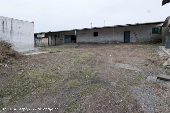 Terreno con almacen industrial a escasos minutos de autovía en Moraleda de Zafayona - GRANADA