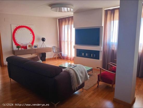 Venta precioso ático en Tudela, terraza grande, chimenea (Navarra) - NAVARRA