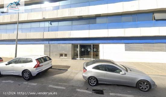 Venta oficina en Sevilla - SEVILLA