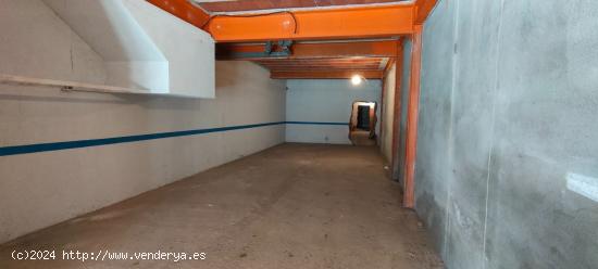 Local comercial en Terrassa zona Torrent d'en Pere Parres - BARCELONA