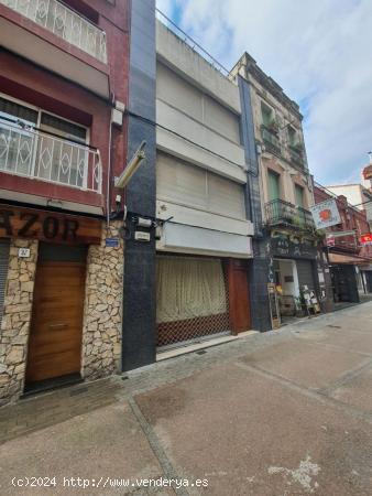 LOCAL COMERCIAL REFORMADO EN ALQUILER EN EL CENTRO DE CALELLA - BARCELONA