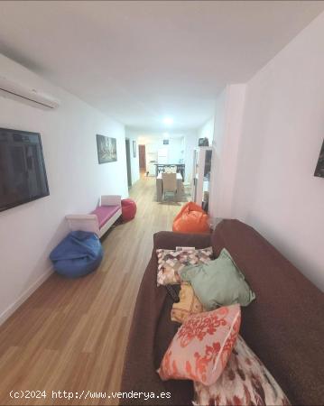 GENIAL APARTAMENTO DE 4 DORMITORIOS Y 3 BAÑOS, MUY CERCA DE PLAYA DEL CURA - TORREVIEJA - ALICANTE