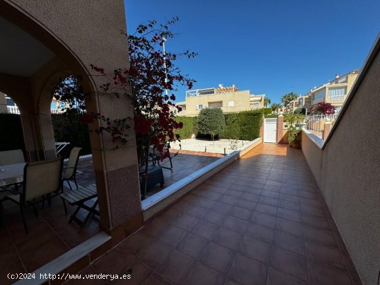 Chalet en venta en Orihuela (Alicante)