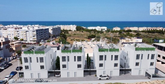 Villa en venta a estrenar en Guardamar del Segura (Alicante)