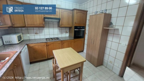 Unifamiliar adosada en venta  en Parets del Vallès - Barcelona