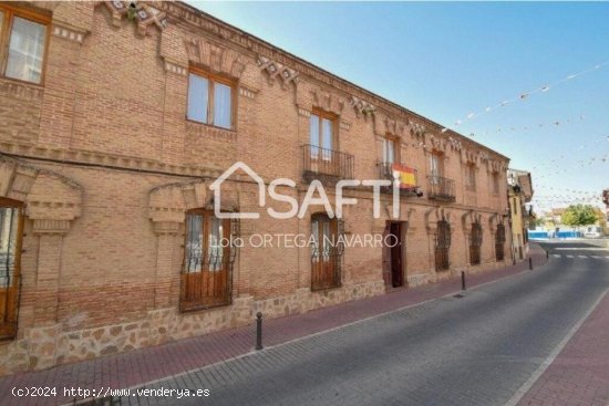 ATENCION INVERSORES, CASA RURAL EMBLEMÁTICA, CONSAGRADA PATRIMONIO ARTISTICO EN YUNCLER