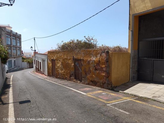 Casa con Solar urbano a reformar en La Matanza