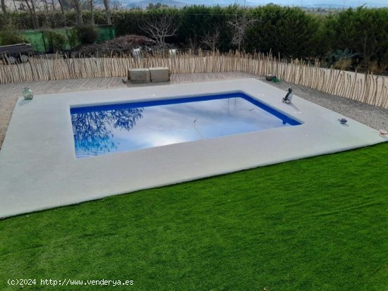 ESPECTACULAR CHALET CON PISCINA EN JUMILLA