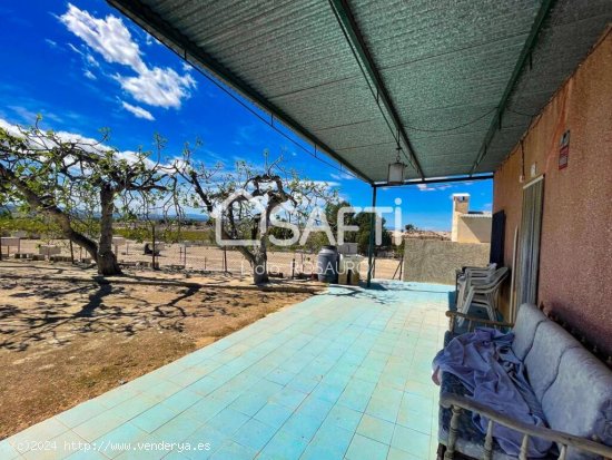 SE VENDE CASA DE CAMPO CON TERRENO EN FORTUNA. ¡NO COBRAMOS COMISION AL COMPRADOR!