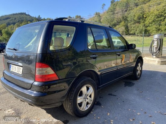 Mercedes Clase M ML Special Edition de 2004 con 176.426 Km por 11.500 EUR. en Vizcaya