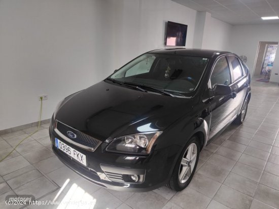  Ford Focus 1.8 TDCi Trend 5p. de 2007 con 215.000 Km por 6.000 EUR. en Sevilla 