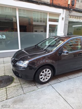 Volkswagen Golf Plus 2.0 TDI 140 CV Highline de 2007 con 349.200 Km por 4.500 EUR. en Asturias