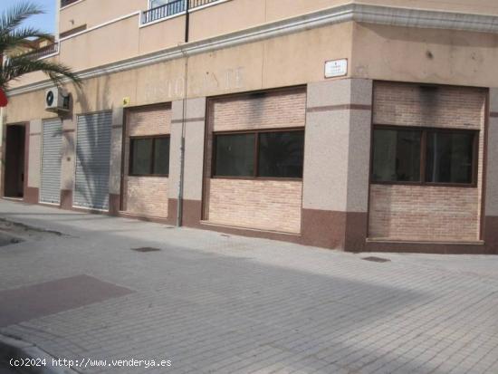 Local comercial con salida de humos, zona campo de fútbol - ALICANTE