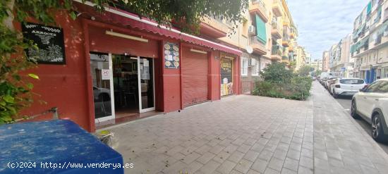 SE VENDE / TRASPASA / BAR MONTADO ,CON TERRAZA ,LISTO  PARA TRABAJAR - ALICANTE