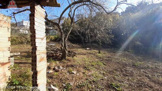 CASA DE PIEDRA PAREADA CON PARCELA SITA CERCA DE CEBOLIÑO. - ORENSE